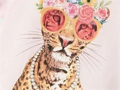 Print af en leopard med blomster solbriller og perlekæde fra Name It T-shirt 13241600 ballerina leo